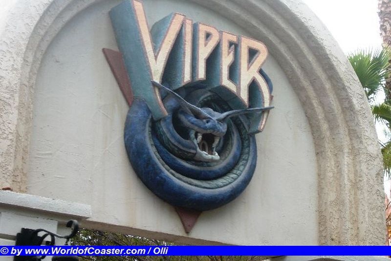Viper @ Six Flags Magic Mountain